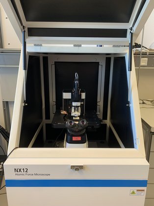 Bild: ParkSystems NX12 AFM